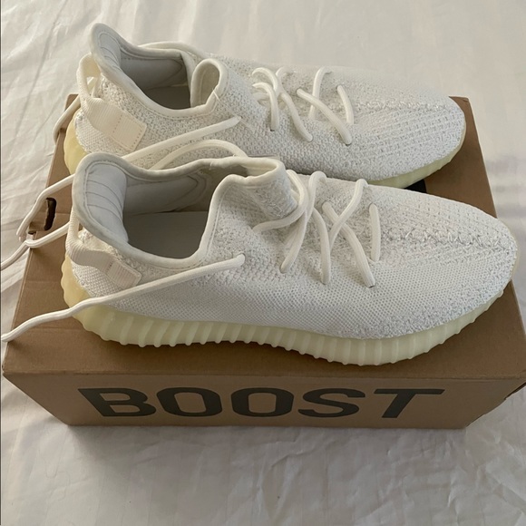 yeezy boost 350 v 2 cream white triple white